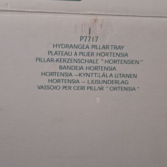 Vintage PartyLite Hydrange Pillar Candle 10 inch glass tray - Picture 5 of 5